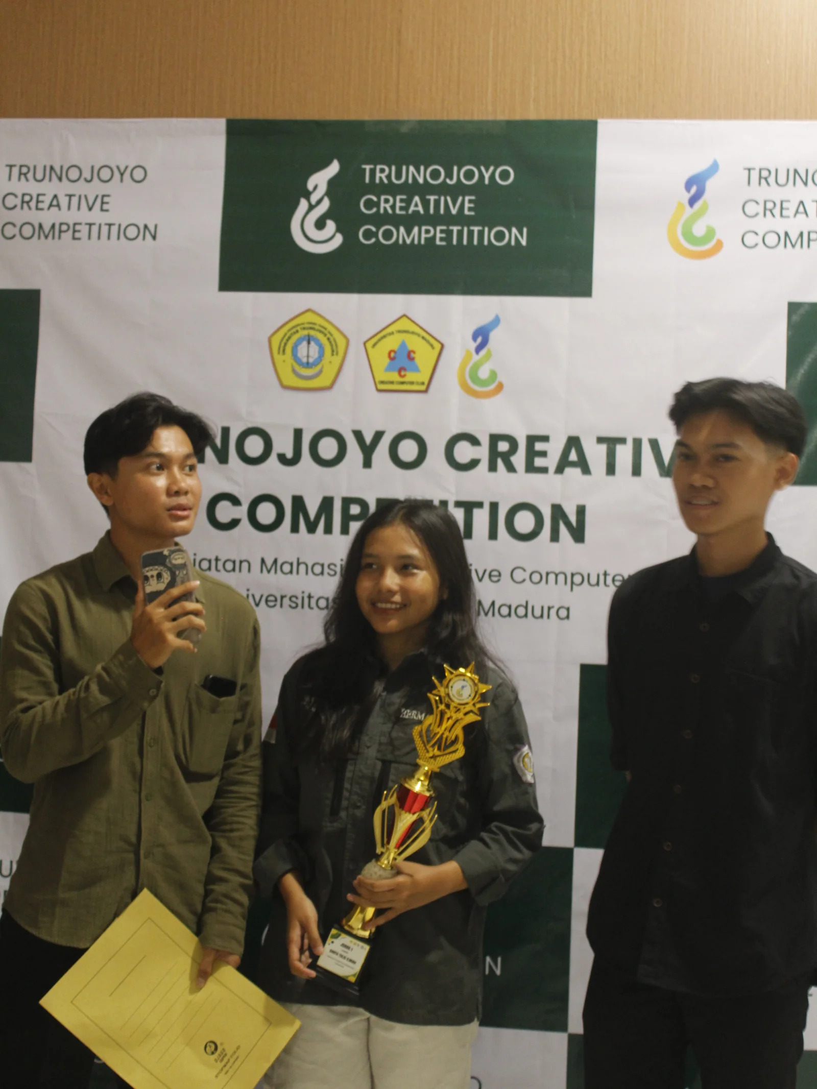 Wawancara Eksklusif Juara